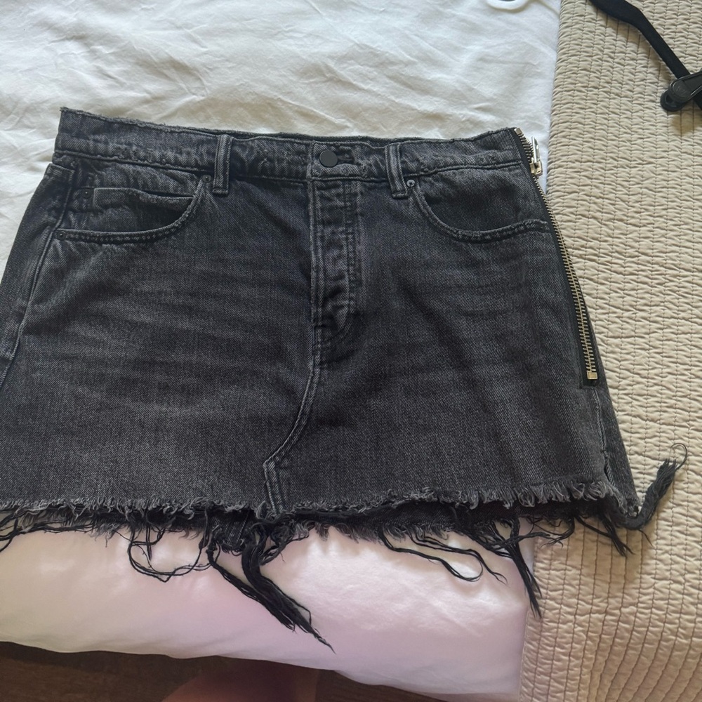 black mini skirt